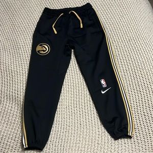 NBA NIKE Men’s Medium MLK Atlanta Hawks Panta